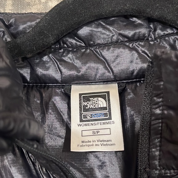 The North Face Black Jacket, size Small - Picture 2 of 5